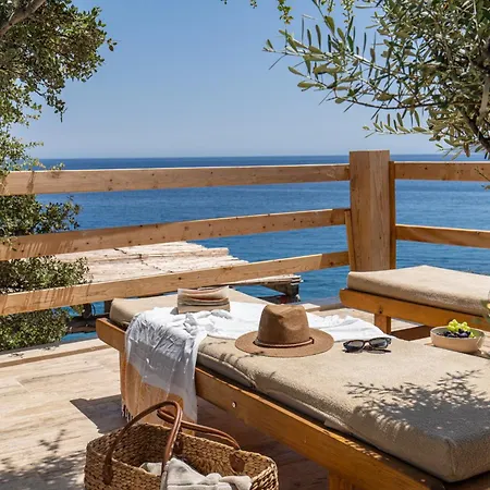 Vila Kalamar 7 *